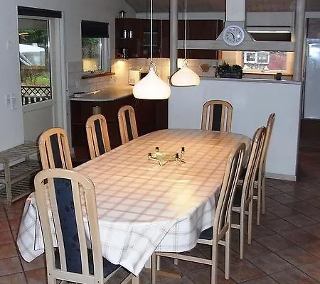 Four-bedroom Holiday In Toftlund 3 بيت للعطل